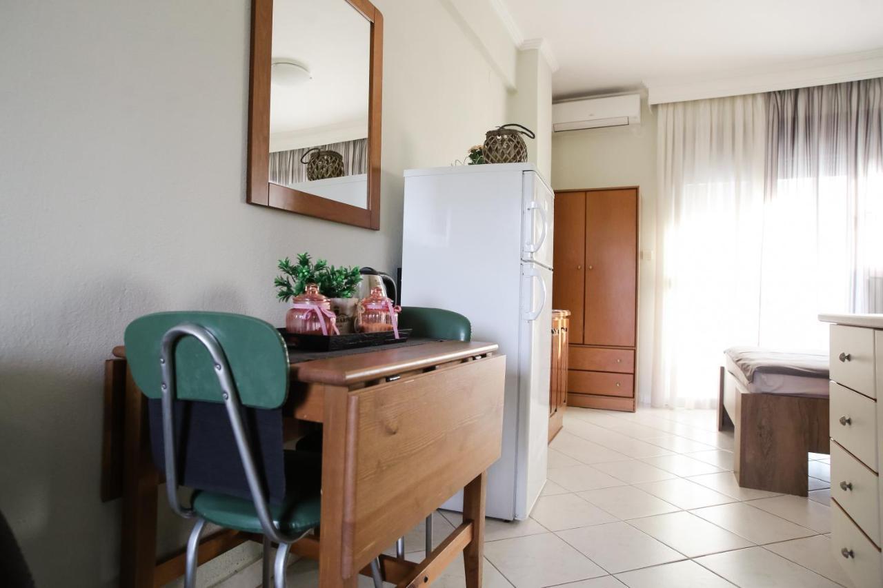 Roa Seaside Apartments Vergia Bagian luar foto