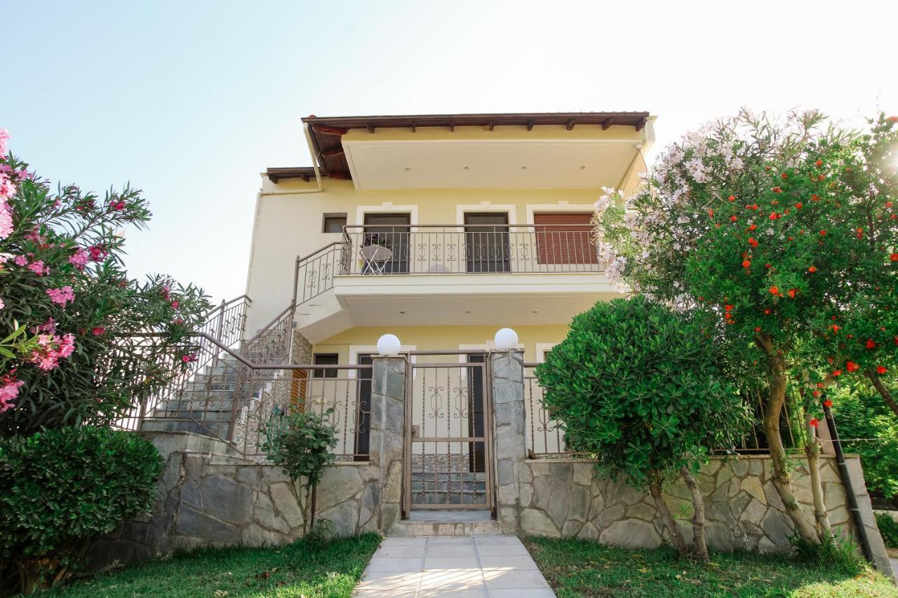 Roa Seaside Apartments Vergia Bagian luar foto